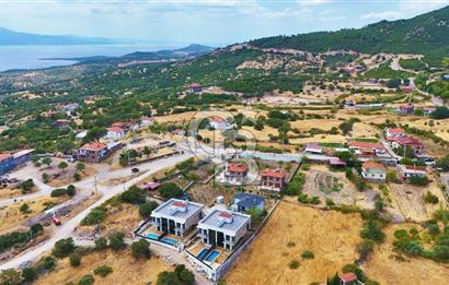 Ayvacık Kozluda Satılık Ful Boğaz Manzaralı 3+1 Satılık Villa !