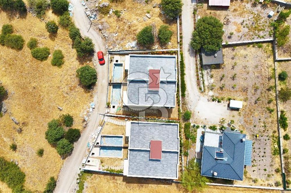 Ayvacık Kozluda Satılık Ful Boğaz Manzaralı 3+1 Satılık Villa !