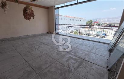 Umurbey Mah. Şehitlik Caddesi 3 Katlı Kiralık Dükkan