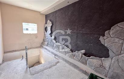 Umurbey Mah. Şehitlik Caddesi 3 Katlı Kiralık Dükkan