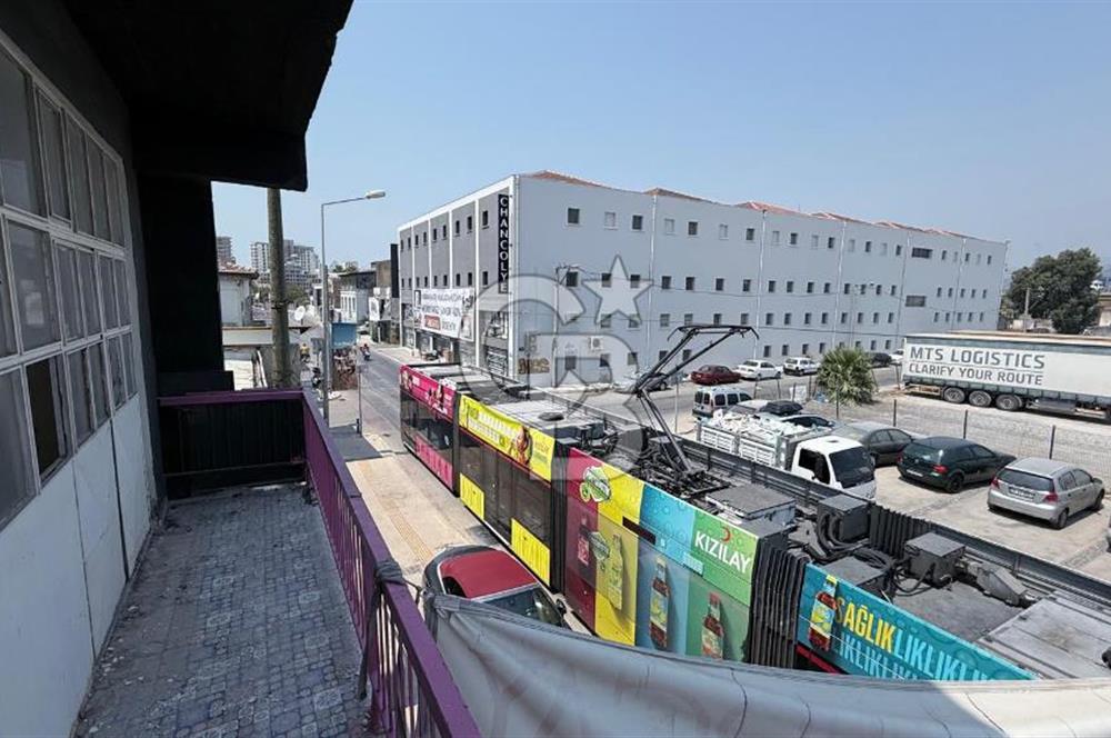 Umurbey Mah. Şehitlik Caddesi 3 Katlı Kiralık Dükkan
