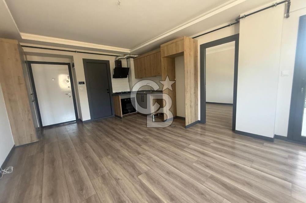 MENEMEN ULUS MAHALLESİNDE HAVUZLU KİRALIK 1+1 DAİRE