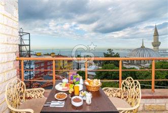 Tarihi Yarımada’da Üzerinde Otel Olan %52 Arsa Hissesi – Sınırlı Fırsat!