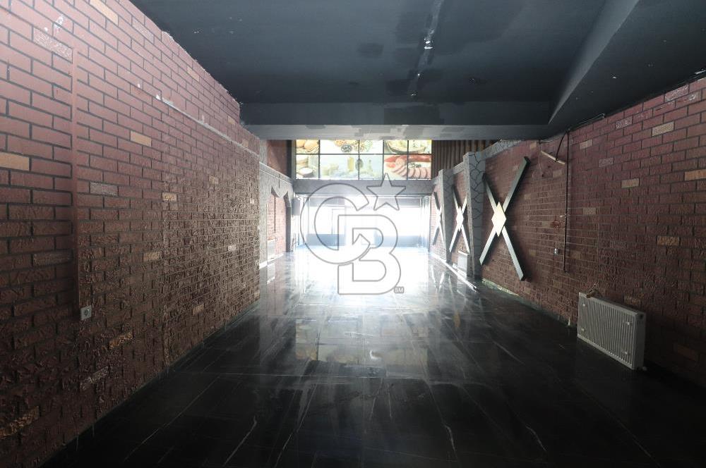 Taşdelen Cad. Üzerinde 350 m² Depolu Kiralık Dükkan
