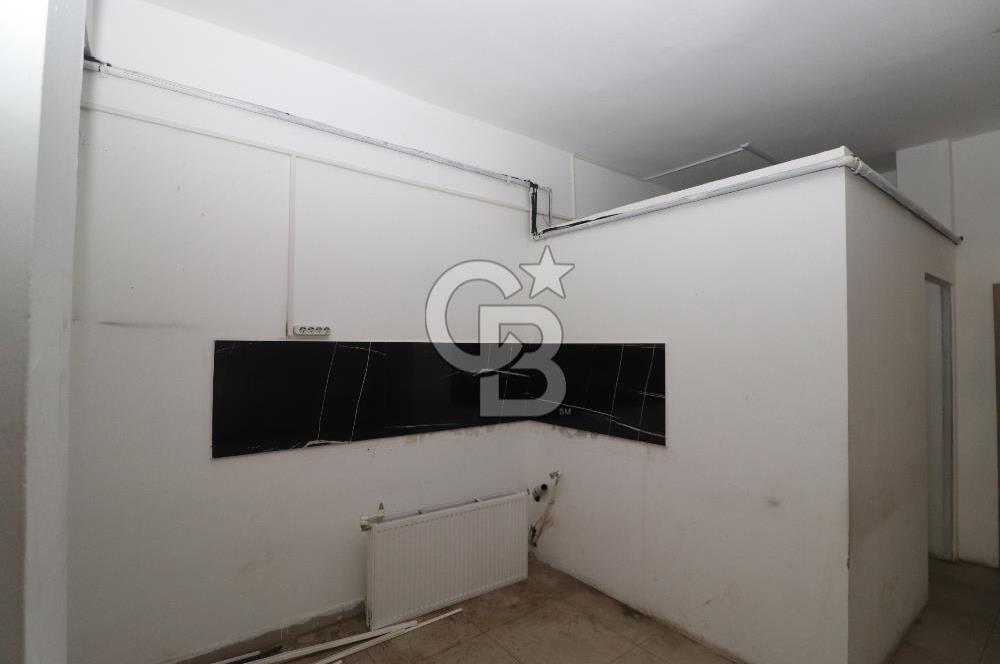 Taşdelen Cad. Üzerinde 350 m² Depolu Kiralık Dükkan
