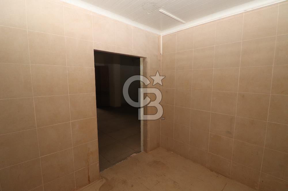 Taşdelen Cad. Üzerinde 350 m² Depolu Kiralık Dükkan