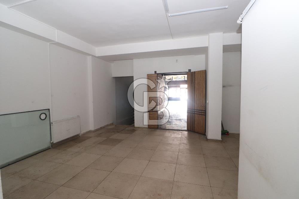 Taşdelen Cad. Üzerinde 350 m² Depolu Kiralık Dükkan