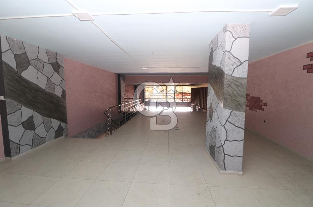 Taşdelen Cad. Üzerinde 350 m² Depolu Kiralık Dükkan