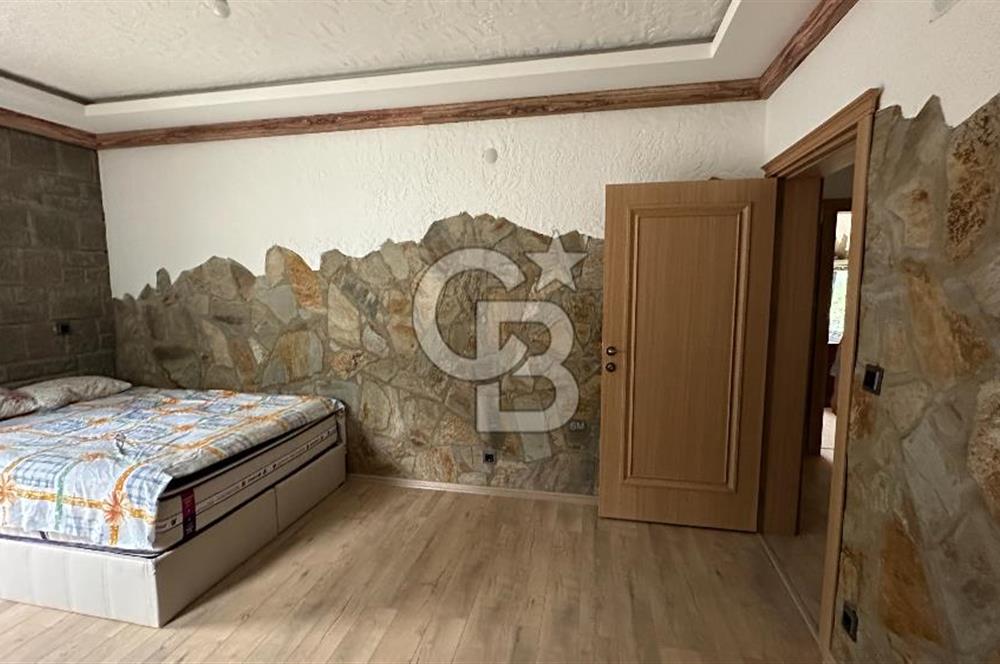 CB LİKA'DAN SATILIK TAŞ VİLLA