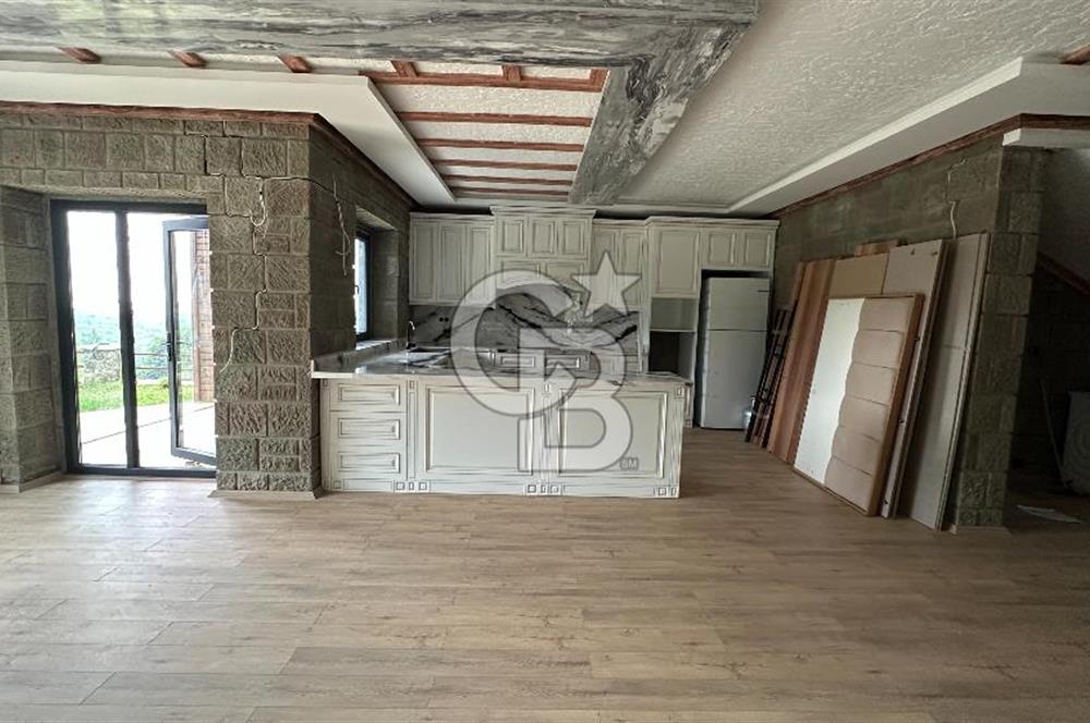 CB LİKA'DAN SATILIK TAŞ VİLLA