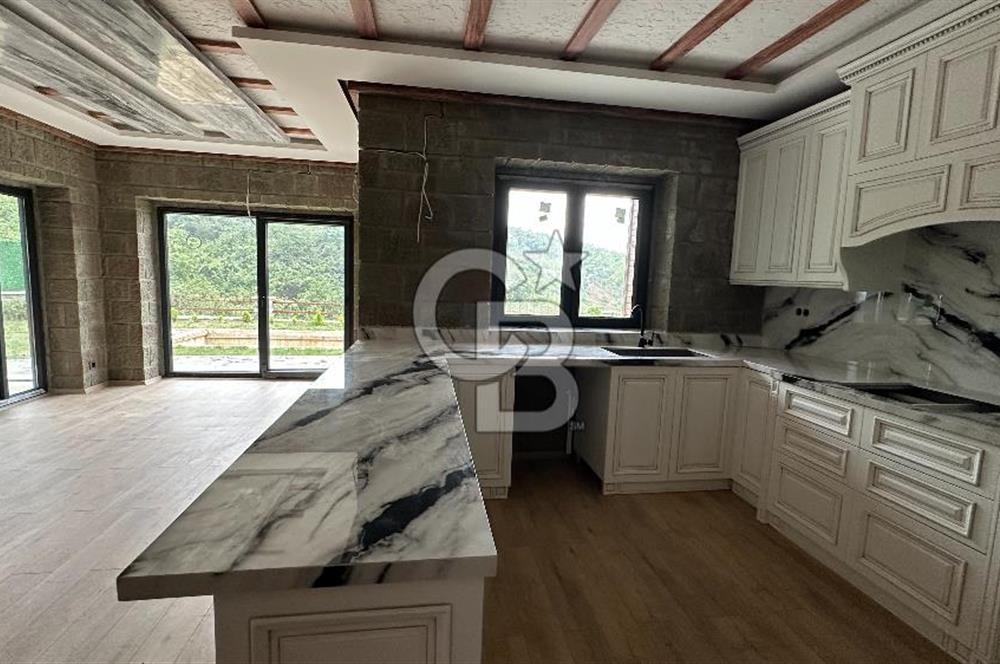 CB LİKA'DAN SATILIK TAŞ VİLLA