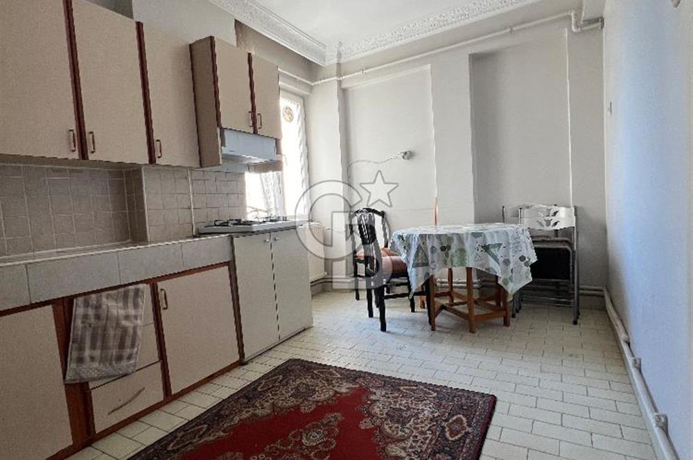 LAPSEKİ’DE İSKELE VE OKULA YAKIN 2+1 KİRALIK DAİRE