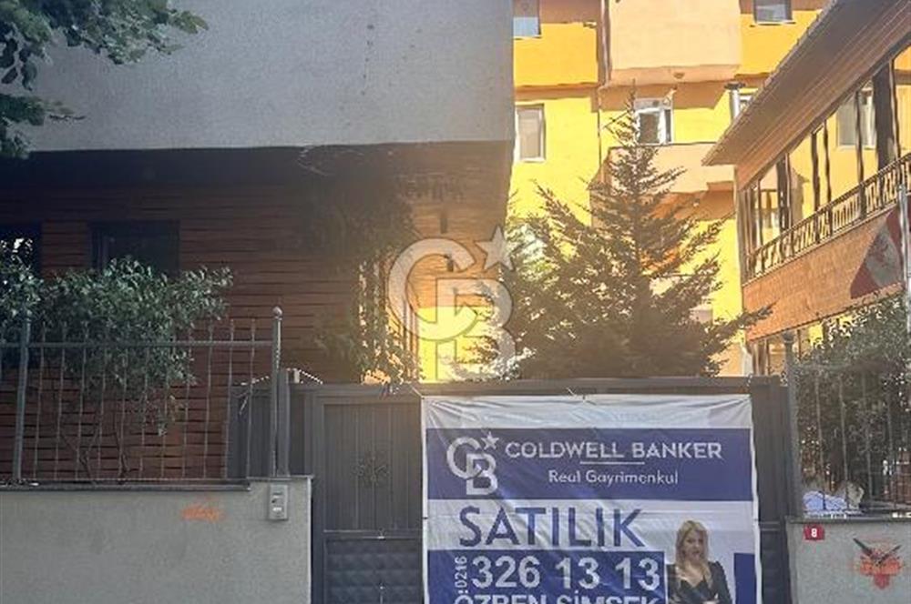 Küçük Çamlıca’da modern tasarımlı ferah müstakil satılık ev
