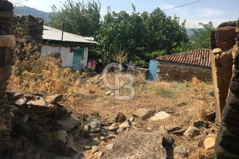 İzmir / Bayındır Köy İçinde Satılık İmarlı Arsa
