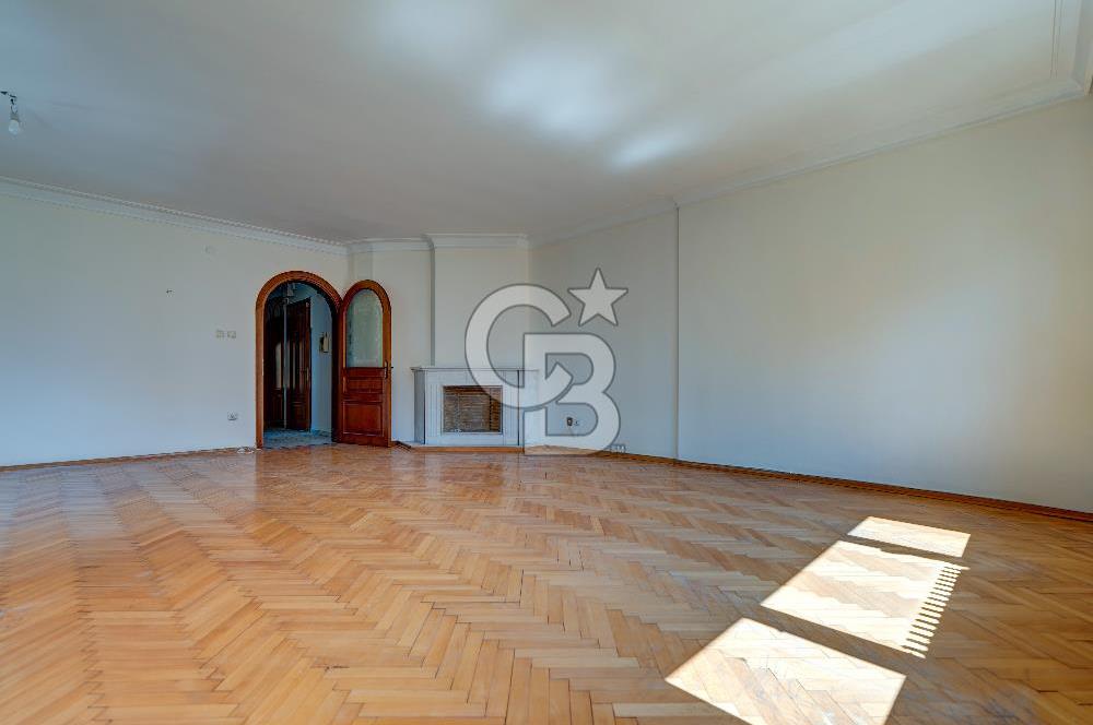 Suadiye Şaşkınbakkal'da 3+1 Balkonlu Kiralık Daire
