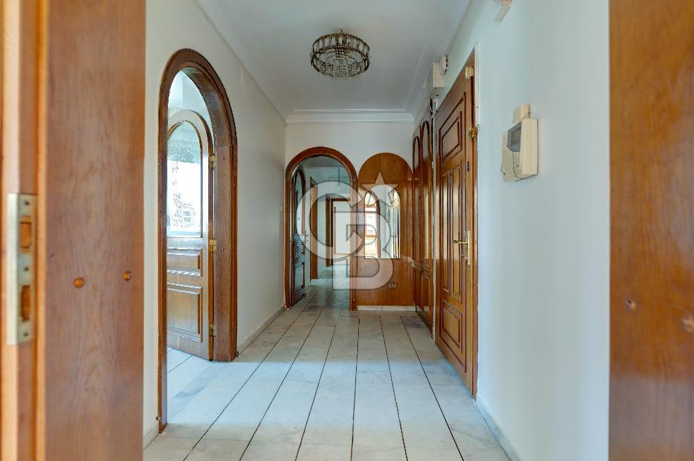 Suadiye Şaşkınbakkal'da 3+1 Balkonlu Kiralık Daire