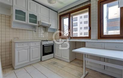 Suadiye Şaşkınbakkal'da 3+1 Balkonlu Kiralık Daire
