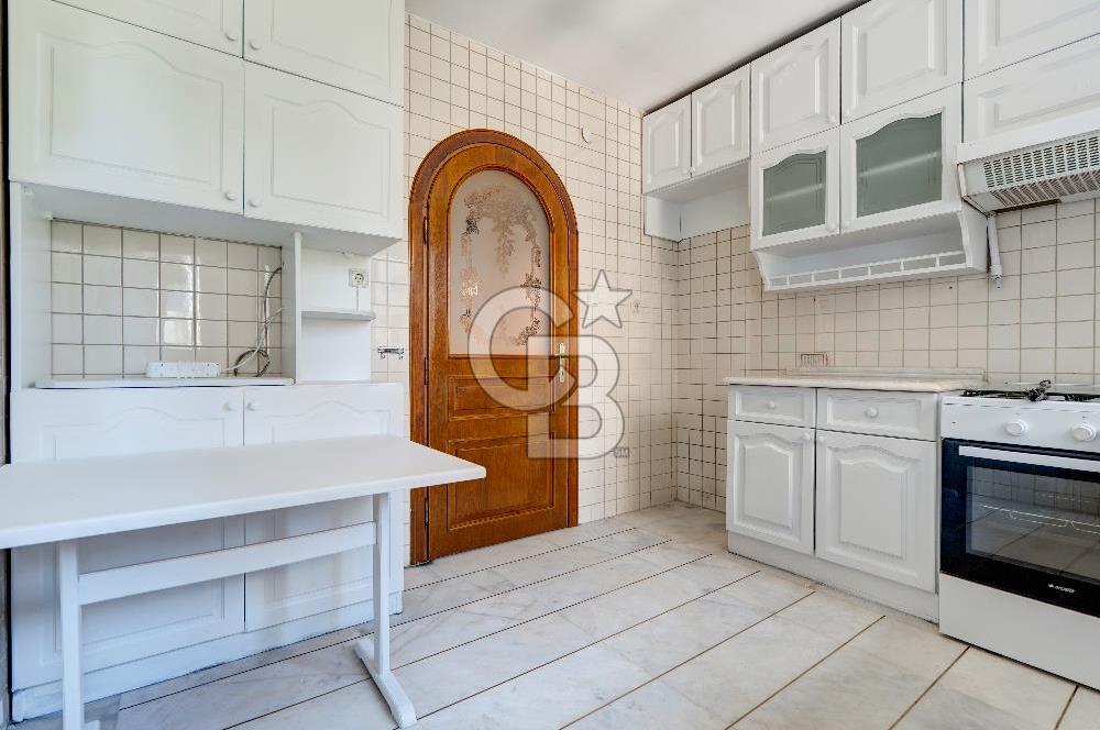 Suadiye Şaşkınbakkal'da 3+1 Balkonlu Kiralık Daire