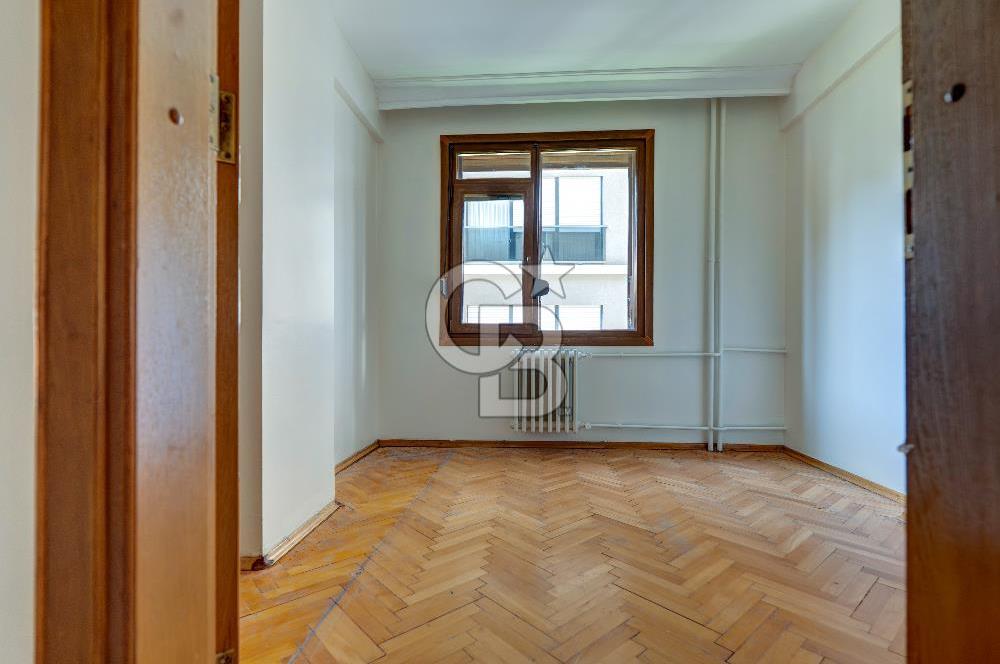 Suadiye Şaşkınbakkal'da 3+1 Balkonlu Kiralık Daire