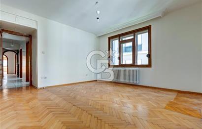 Suadiye Şaşkınbakkal'da 3+1 Balkonlu Kiralık Daire