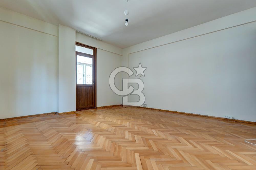 Suadiye Şaşkınbakkal'da 3+1 Balkonlu Kiralık Daire