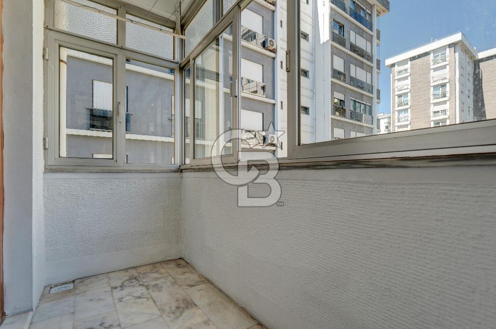Suadiye Şaşkınbakkal'da 3+1 Balkonlu Kiralık Daire
