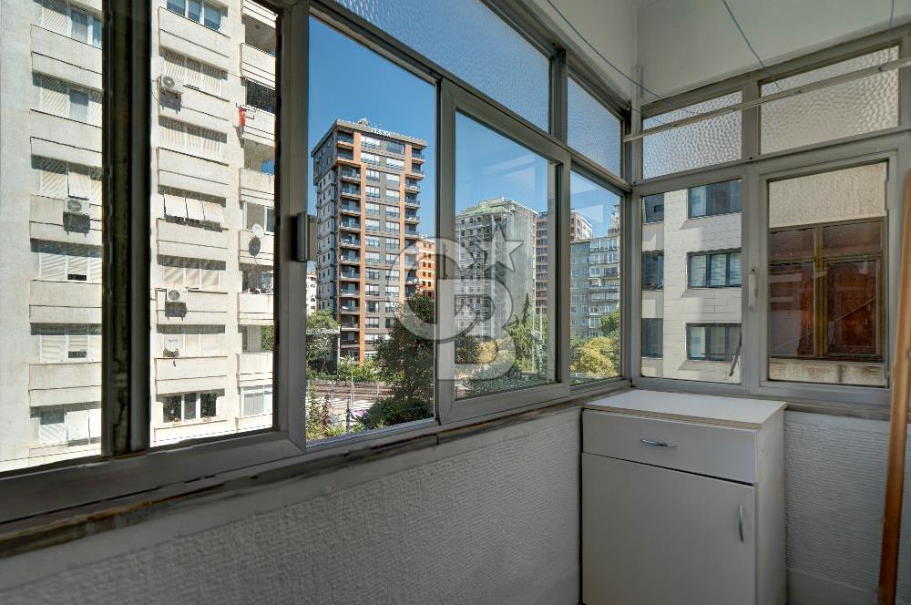 Suadiye Şaşkınbakkal'da 3+1 Balkonlu Kiralık Daire