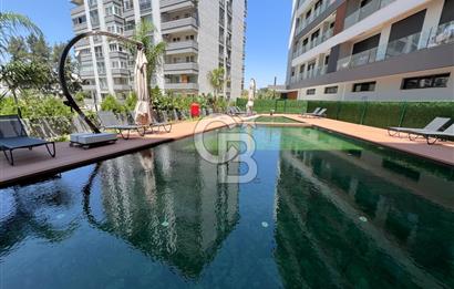 Ataşehir Gayda Vera Sitesi Havuz Cephe satılık 2+1 Daire