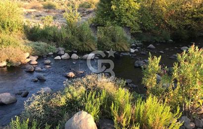 Aliağa Karakuzu köyünde tek tapu satılık tarla