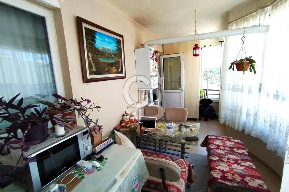 AKPINARDA ASANSÖRLÜ KREDİYE UYGUN ARA KAT SATILIK GENİŞ 3+1DAİRE