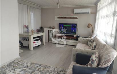 Konak'ta; Yaşam-Yatırım İçin Uygun, Önü Açık Komple Satılık Bina
