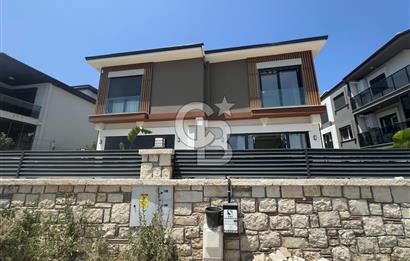 Seferihisar Çolak İbrahim Mah Doğalgazlı Sıfır 3+1 Satılık Villa