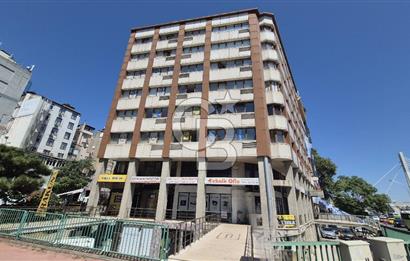 İZMİT MERKEZ CADDE ÜZERİ İŞMERKEZİNDE ZEMİN KAT SATILIK DÜKKAN