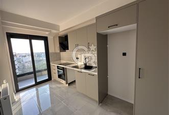 Çiğli Balatçık Mah. Black Suits'te 2+1 Teraslı Daire