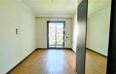 Ataşehir Modern Havuz Manzaralı K.Mutfak 2+1 Satılık Da
