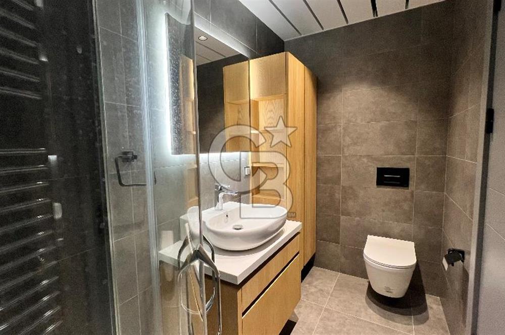 Ataşehir Modern Havuz Manzaralı K.Mutfak 2+1 Satılık Da