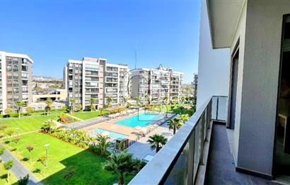 Ataşehir Modern Havuz Manzaralı K.Mutfak 2+1 Satılık Da