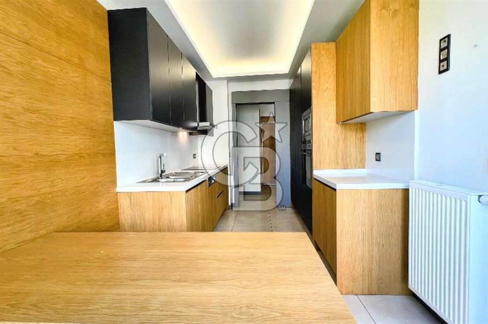 Ataşehir Modern Havuz Manzaralı K.Mutfak 2+1 Satılık Da