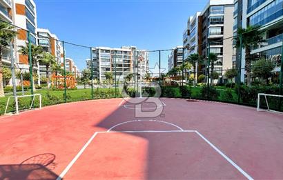 Ataşehir Modern Havuz Manzaralı K.Mutfak 2+1 Satılık Da