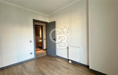 Ataşehir Modern Havuz Manzaralı K.Mutfak 2+1 Satılık Da