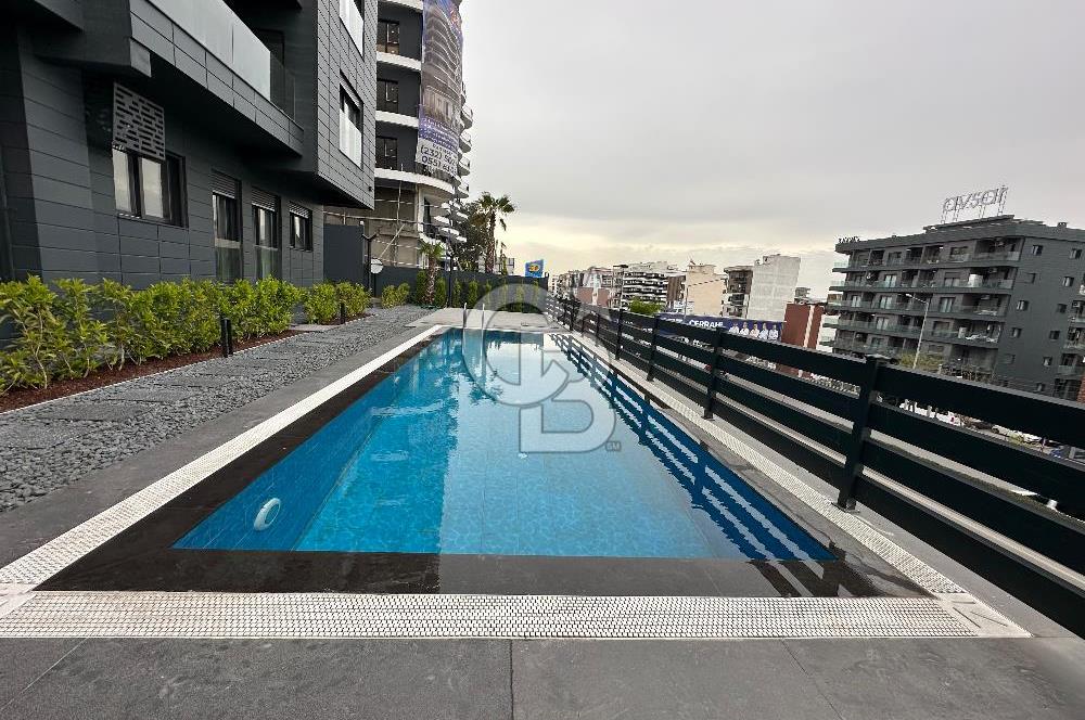 Çiğli Balatçık Mah. Black Suits'te 2+1 Teraslı Daire