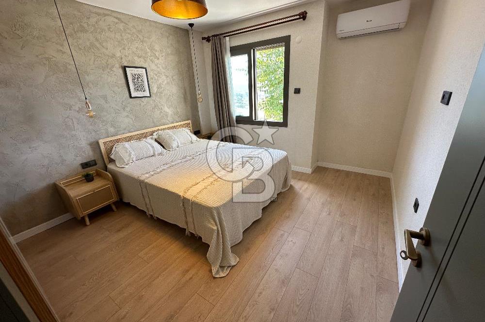 ÇEŞME ILICADA DENİZ MANZARALI FULL TADİLATLI SIFIR EŞYALI VİLLA