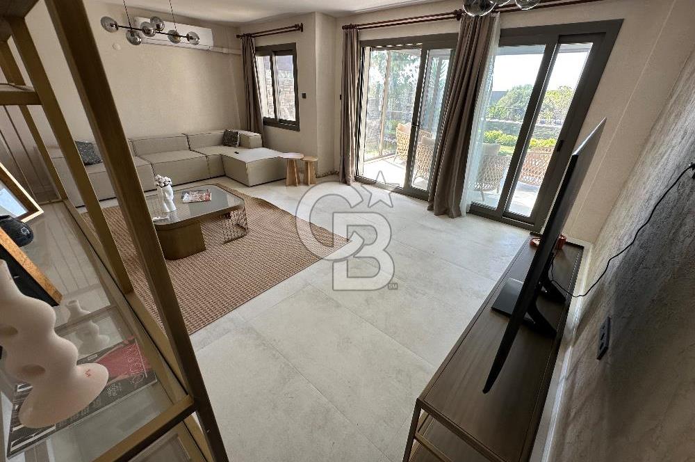 ÇEŞME ILICADA DENİZ MANZARALI FULL TADİLATLI SIFIR EŞYALI VİLLA