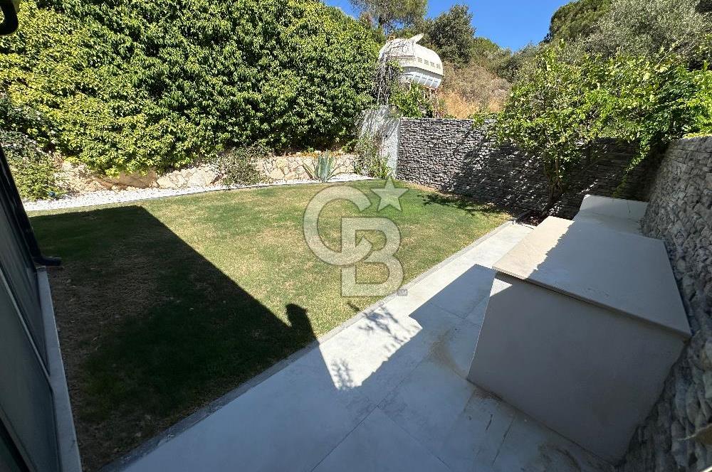 ÇEŞME ILICADA DENİZ MANZARALI FULL TADİLATLI SIFIR EŞYALI VİLLA