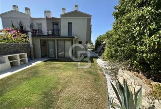 ÇEŞME ILICADA DENİZ MANZARALI FULL TADİLATLI SIFIR EŞYALI VİLLA
