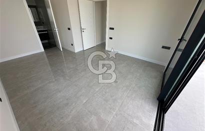 Çeşme Germiyanda Deniz Manzaralı Havuzlu 3+1 Müstakil Villa