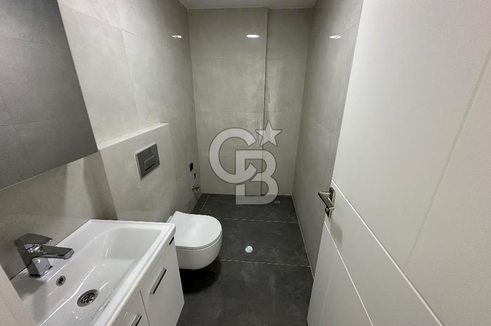 Çeşme Germiyanda Deniz Manzaralı Havuzlu 3+1 Müstakil Villa