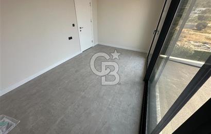 Çeşme Germiyanda Deniz Manzaralı Havuzlu 3+1 Müstakil Villa