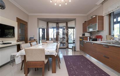 İNCEK DE DOĞAYLA YAŞAMA HAZIR 1004 M2 ALAN İÇİNDE SATILIK VİLLA