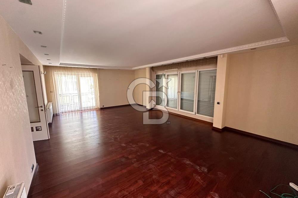 Çamlık'ta 250m² 4+2 Ara Kat Satılık Daire